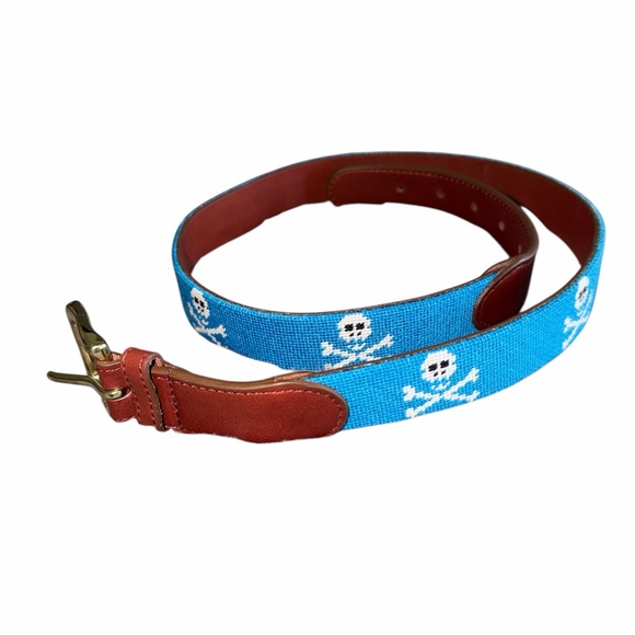 NWOT Tucker Blair skull and crossbones needlepoint belt 34